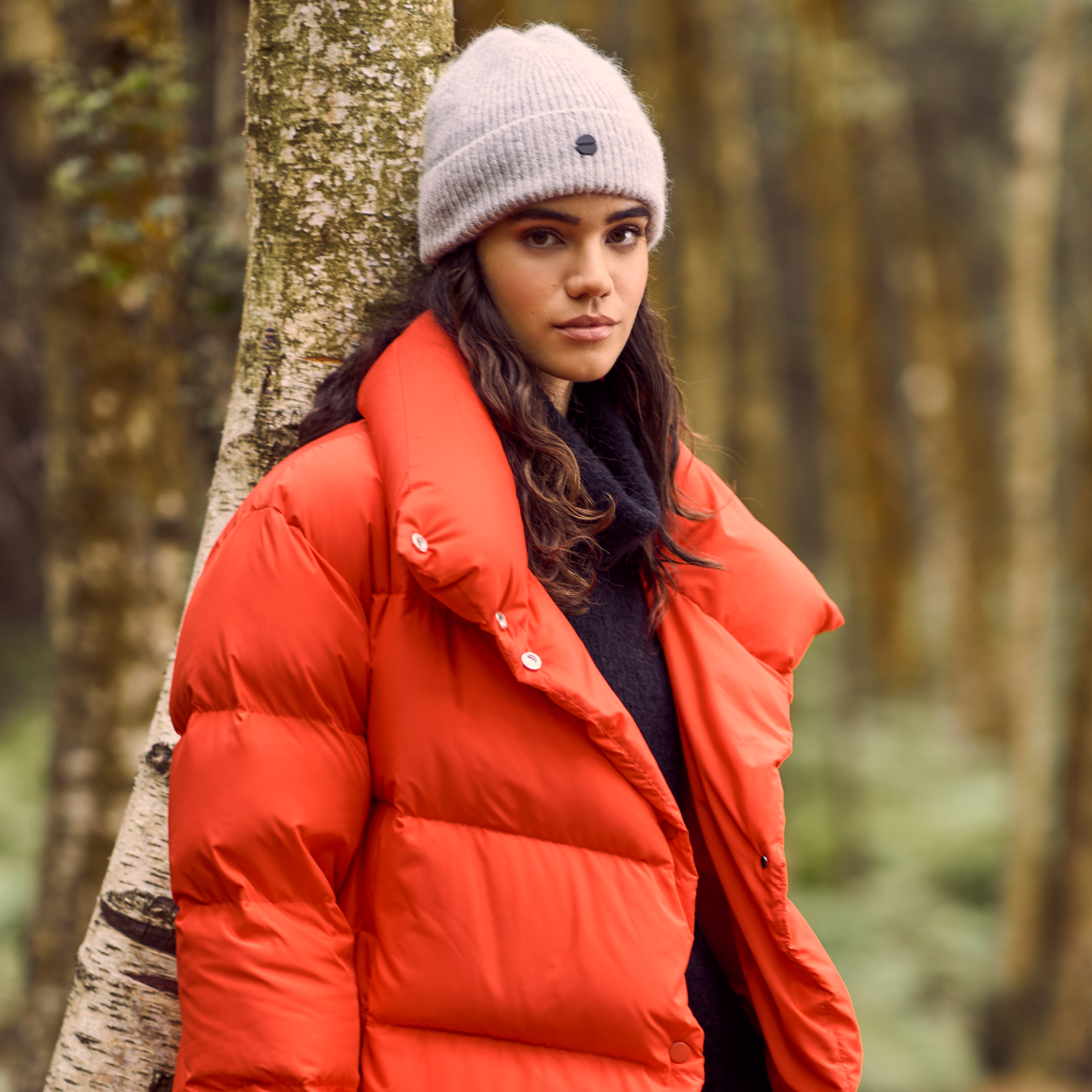 Superdry women’s jacket: Embrace Style and Functionality with it