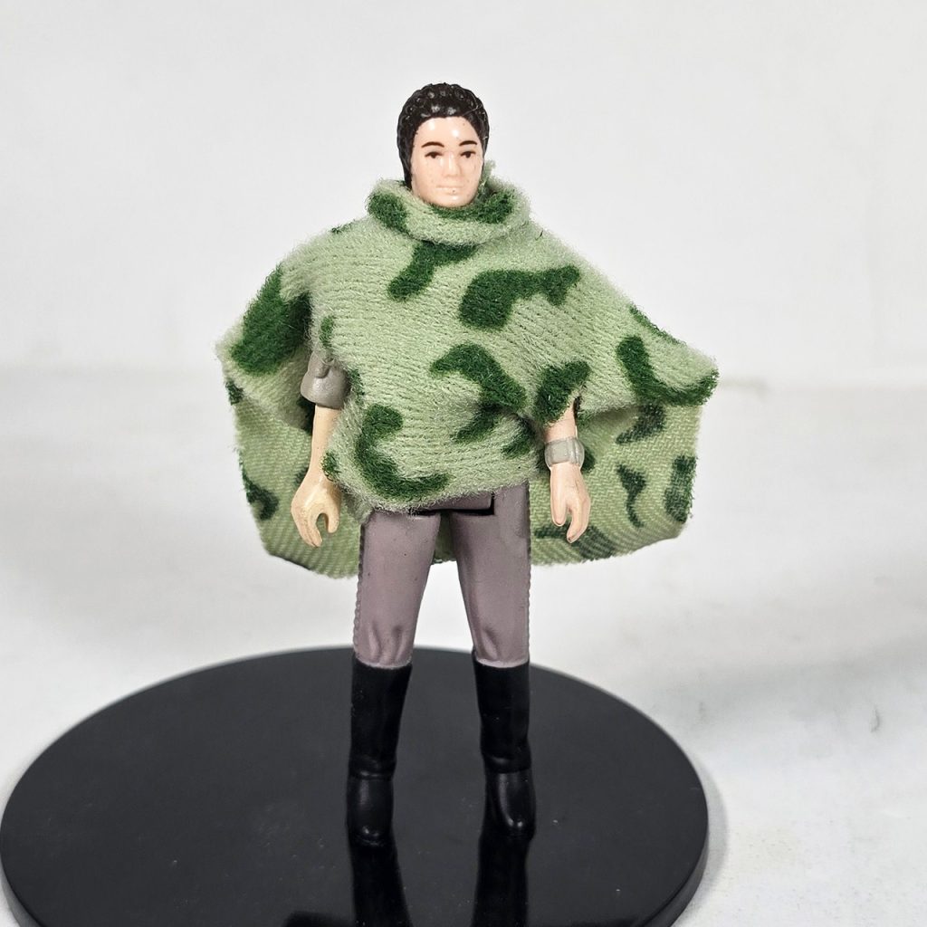 leia endor poncho